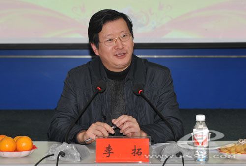 恩施州中心医院举办迎新春系列座谈会