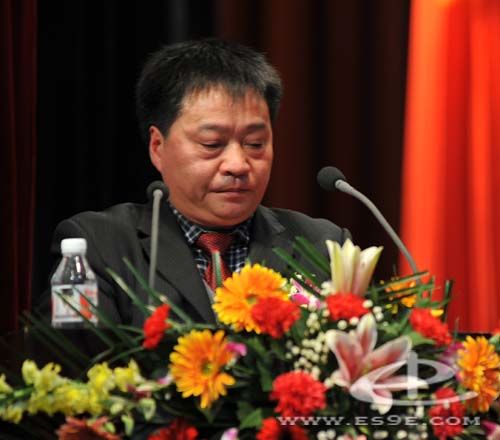 恩施州中心医院隆重举行2012年度工作总结暨表彰大会