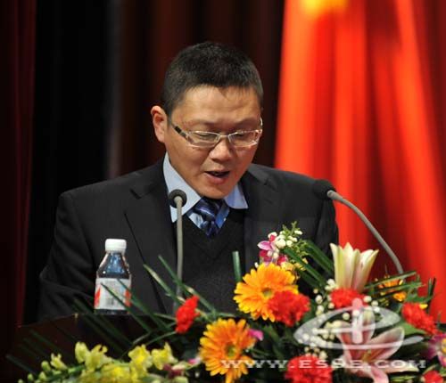恩施州中心医院隆重举行2012年度工作总结暨表彰大会