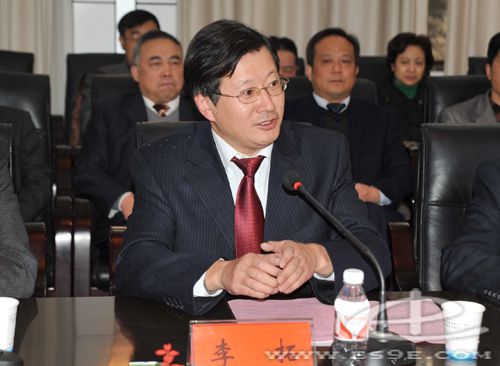 全州党外代表人士座谈会在恩施州中心医院召开