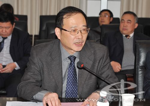 全州党外代表人士座谈会在恩施州中心医院召开