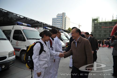 州中心医院突发公共卫生事件应急演练忙