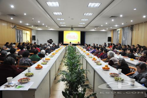 州中心医院召开重阳节(敬老)节离退休老同志座谈会