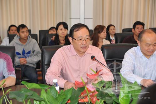 卫生部医管司副司长到恩施州中心医院视察工作