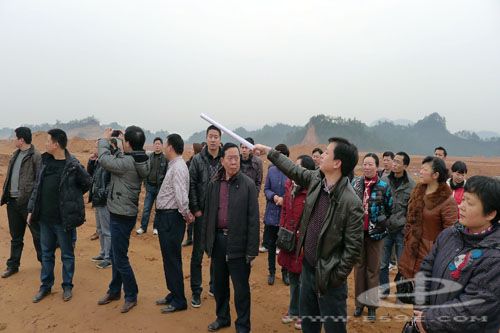 行政后勤党支部召开支部大会