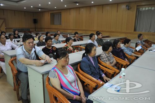 恩施州中心医院专家教市民认识骨质疏松症