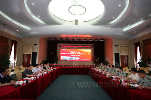 恩施州中心医院领导到中国人民解放军第三军医大学大坪医院参观学习