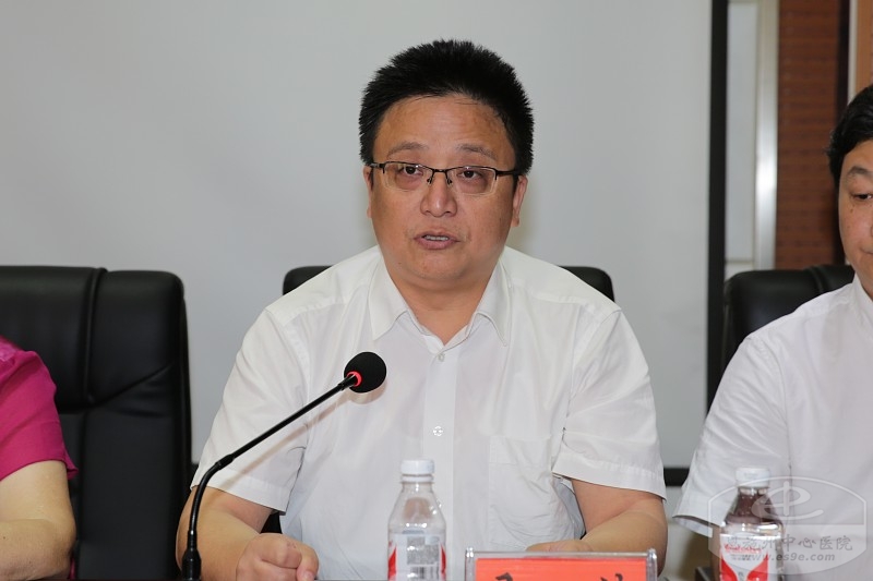 恩施州中心医院副院长吴波致辞