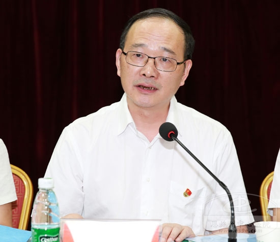 州中心医院党委书记李元红作庆祝建党96周年致辞